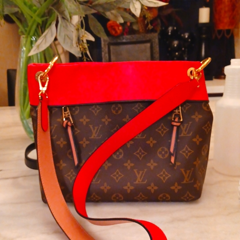 Authentic louis vuttion